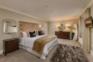 Photo 11- click for photo gallery